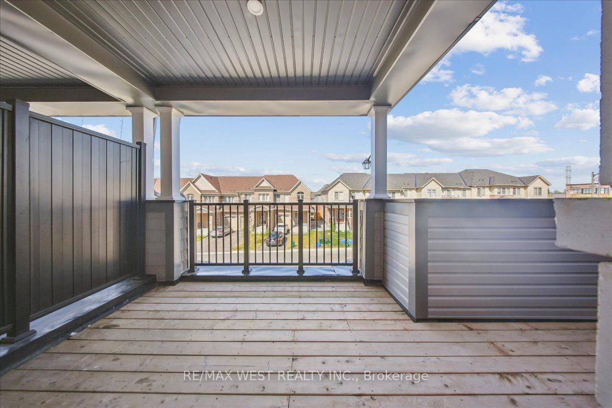 Oshawa, ON L1L 0V3,115 Air Dancer CRES