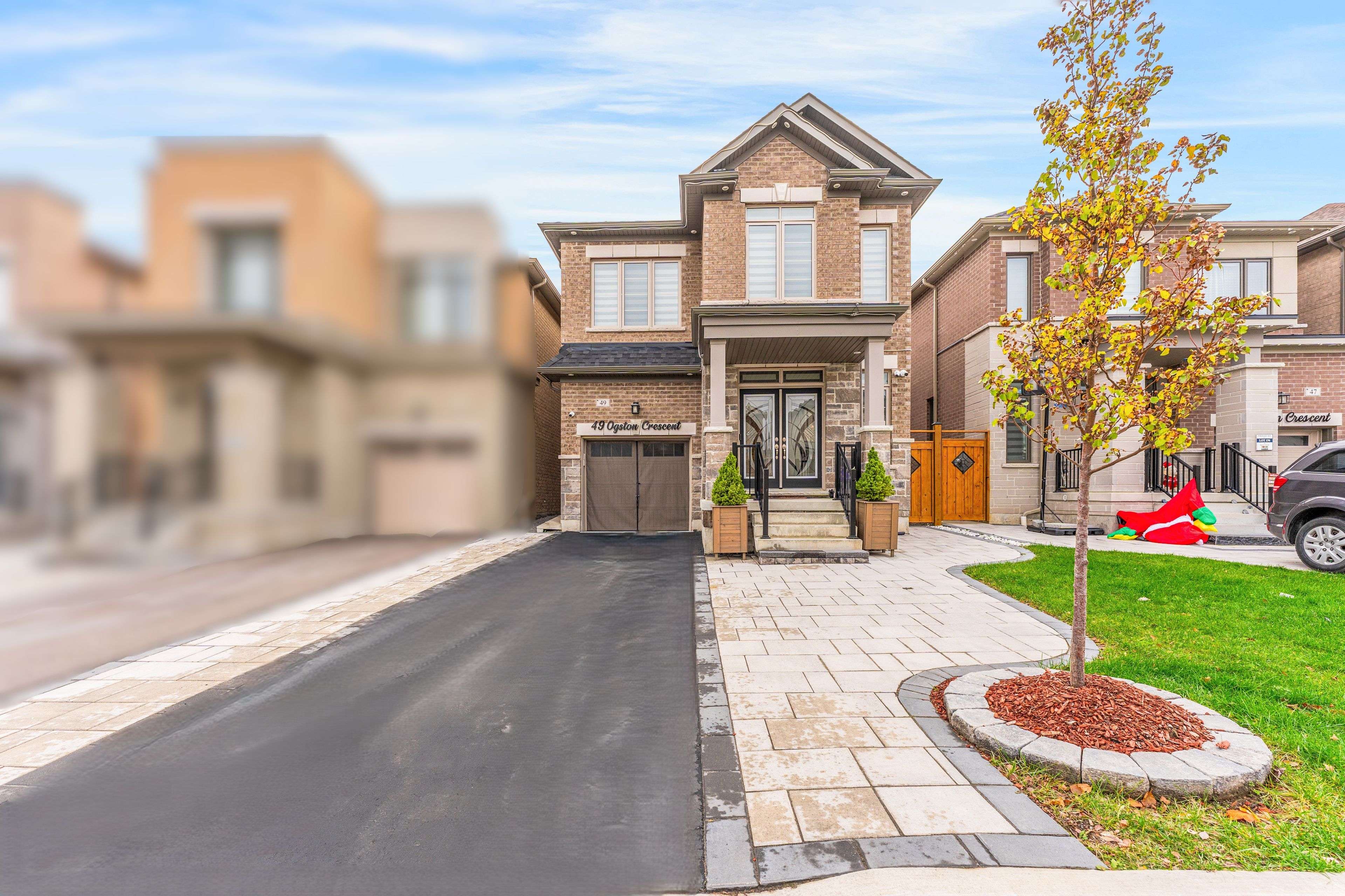 Whitby, ON L1P 0H2,49 Ogston CRES