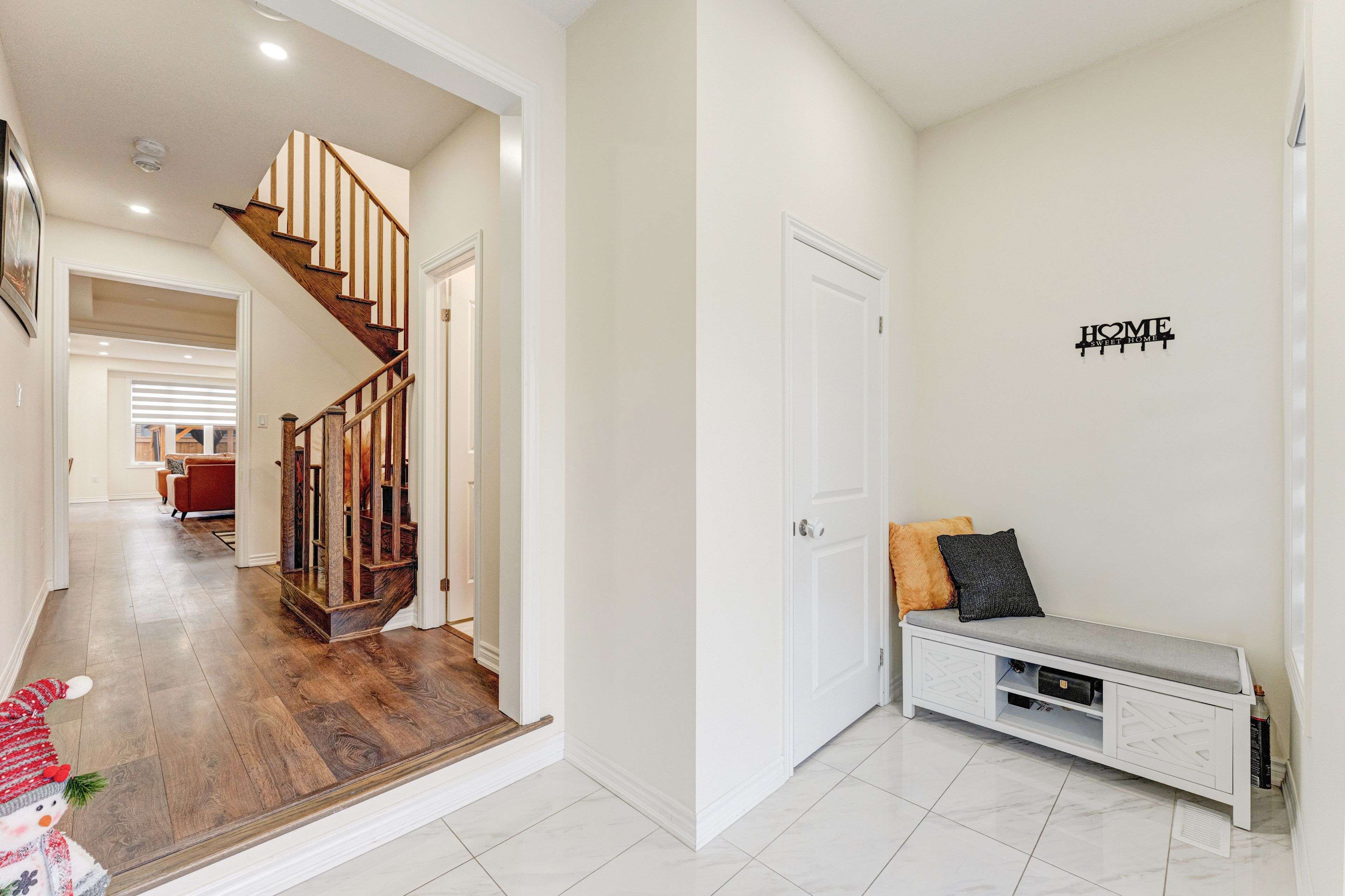 Whitby, ON L1P 0H2,49 Ogston CRES