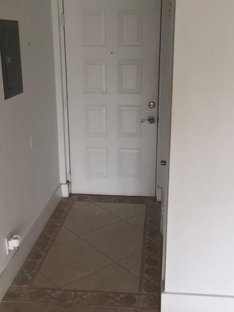 Coral Springs, FL 33067,8761 Wiles Rd #103