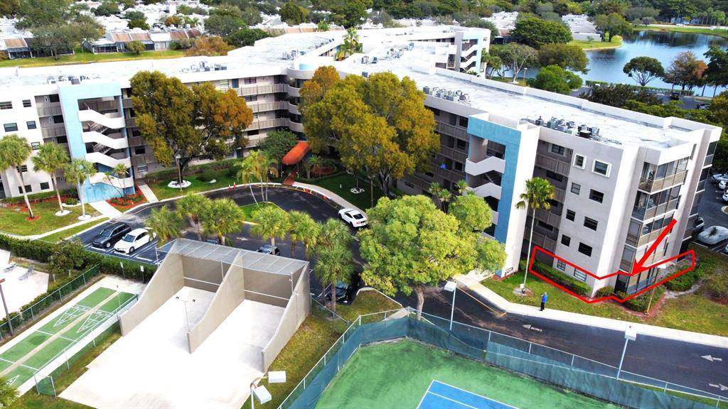 Pembroke Pines, FL 33026,1101 Colony Point Cir #123