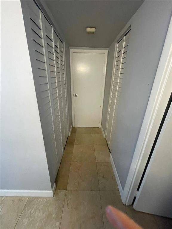 Aventura, FL 33180,20301 W Country Club Dr #1222