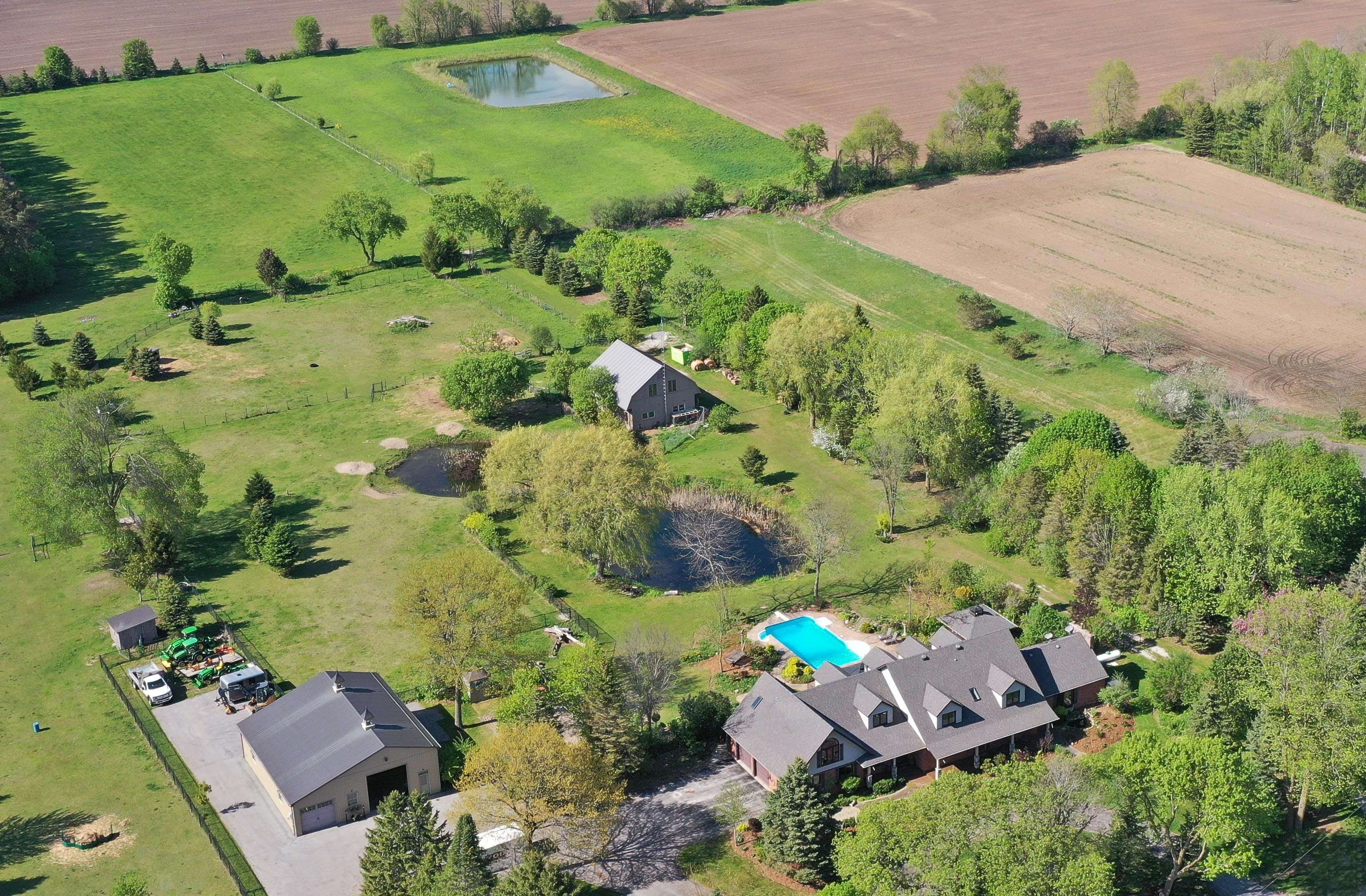 Uxbridge, ON L9P 1R2,736 Ball RD