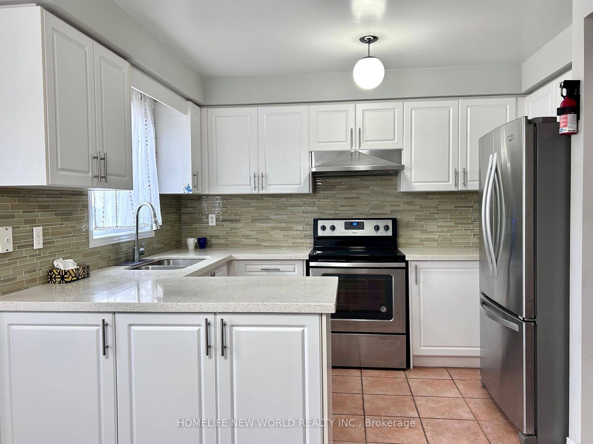 Markham, ON L6C 2X4,65 Warren Bradley ST