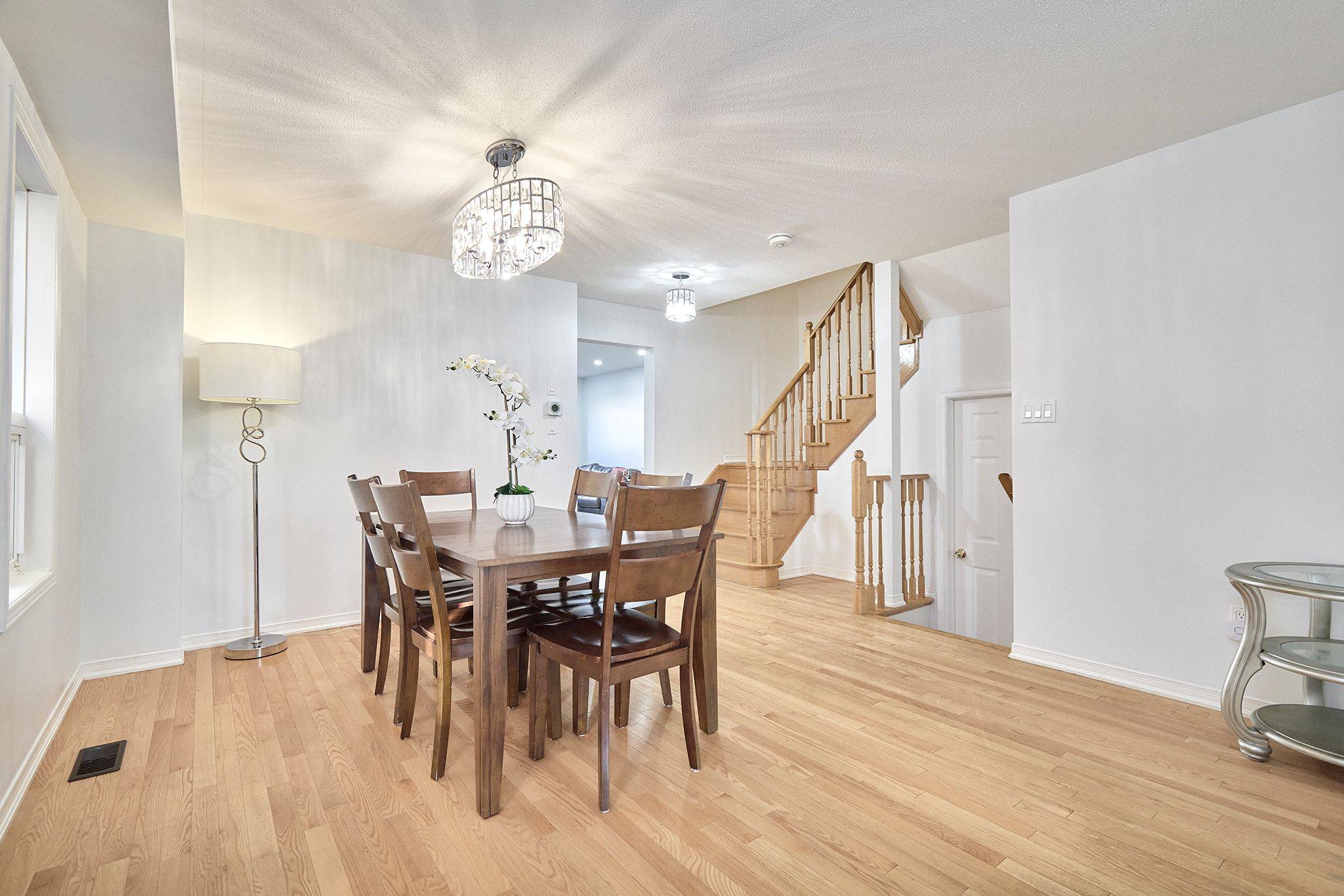 Vaughan, ON L4H 0T6,35 Manordale CRES