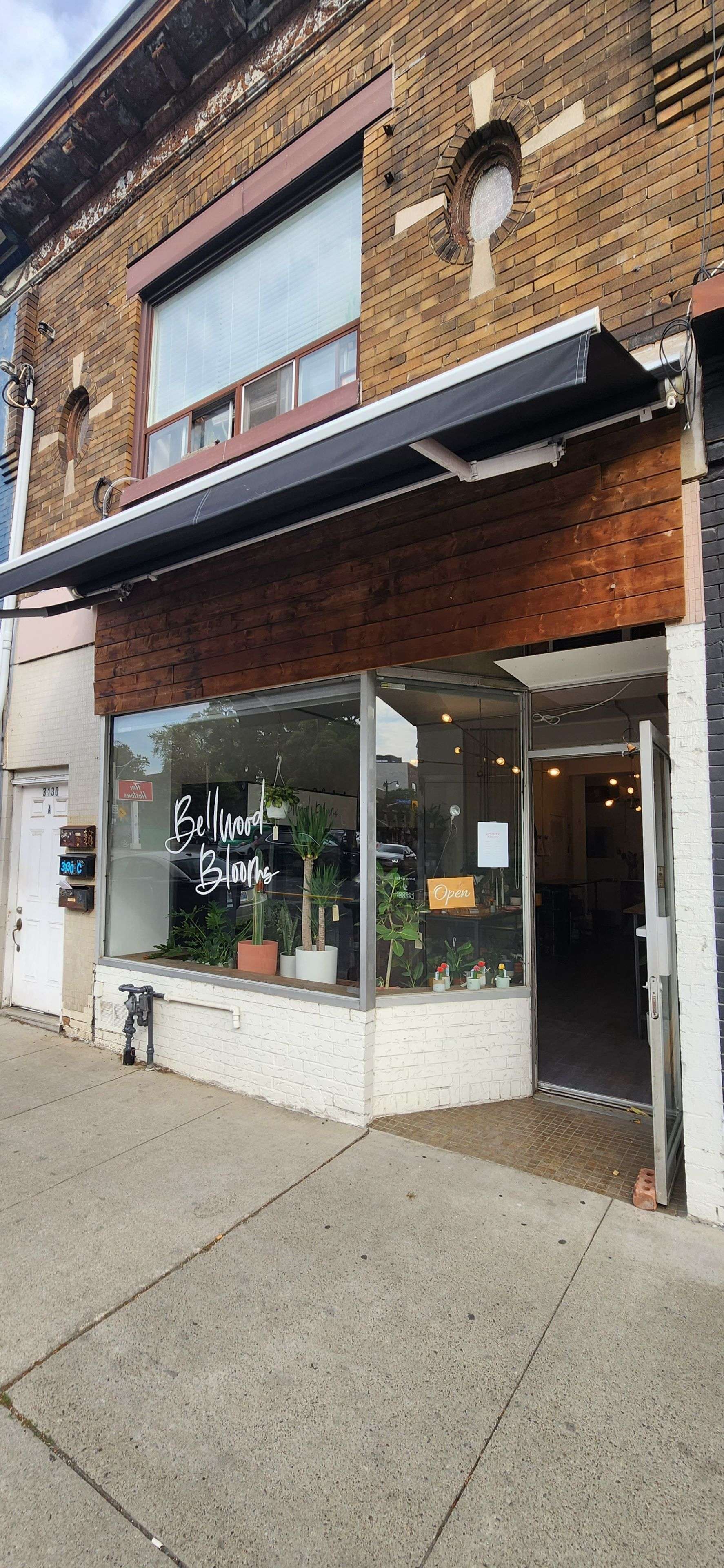 Toronto W02, ON M6P 2A1,3130 Dundas ST W