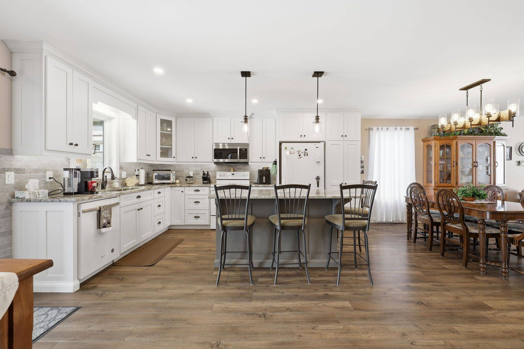 Aylmer, ON N5H 1M3,271 Sydenham ST E