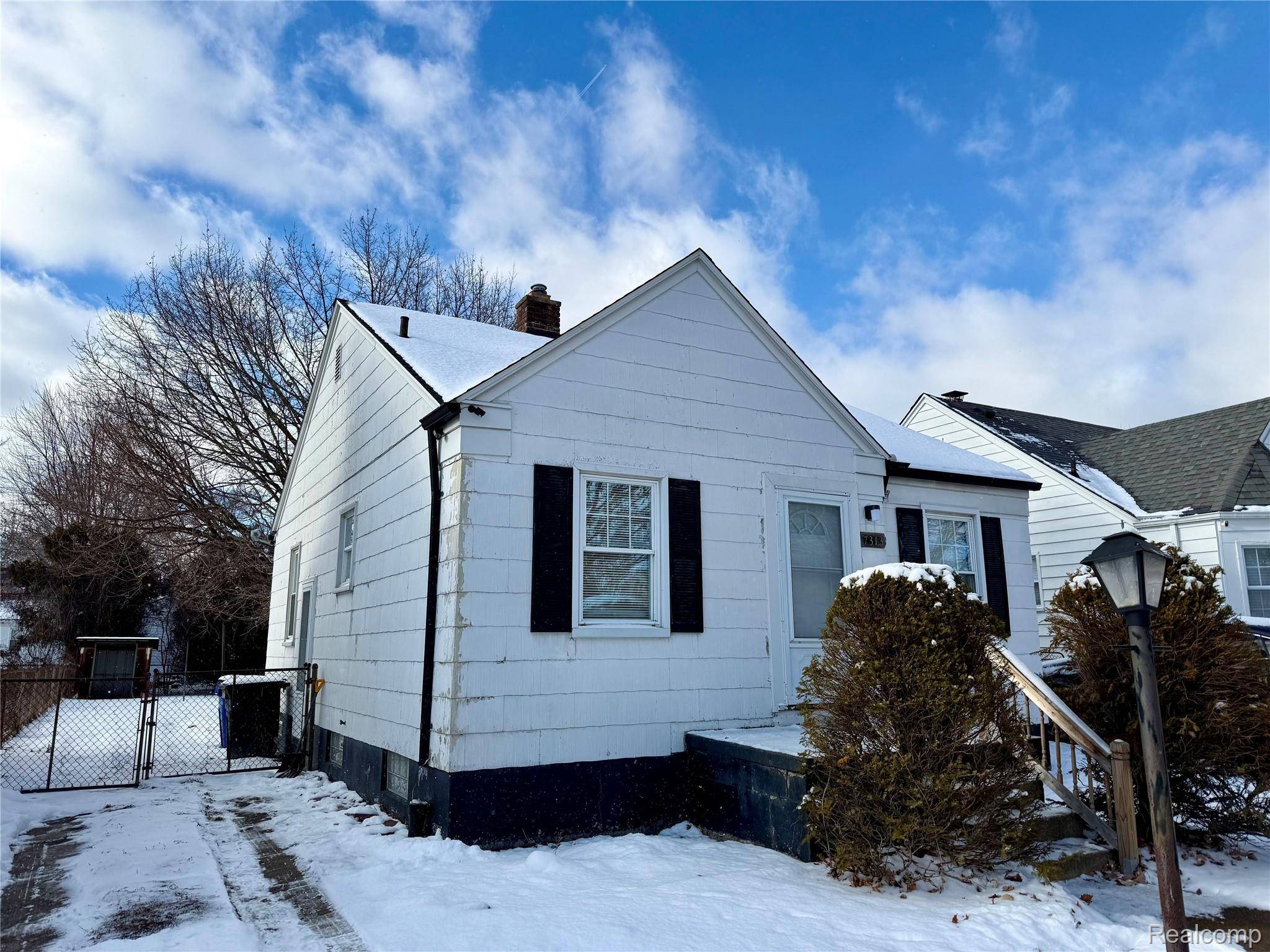 Detroit, MI 48228,7313 Grandville AVE