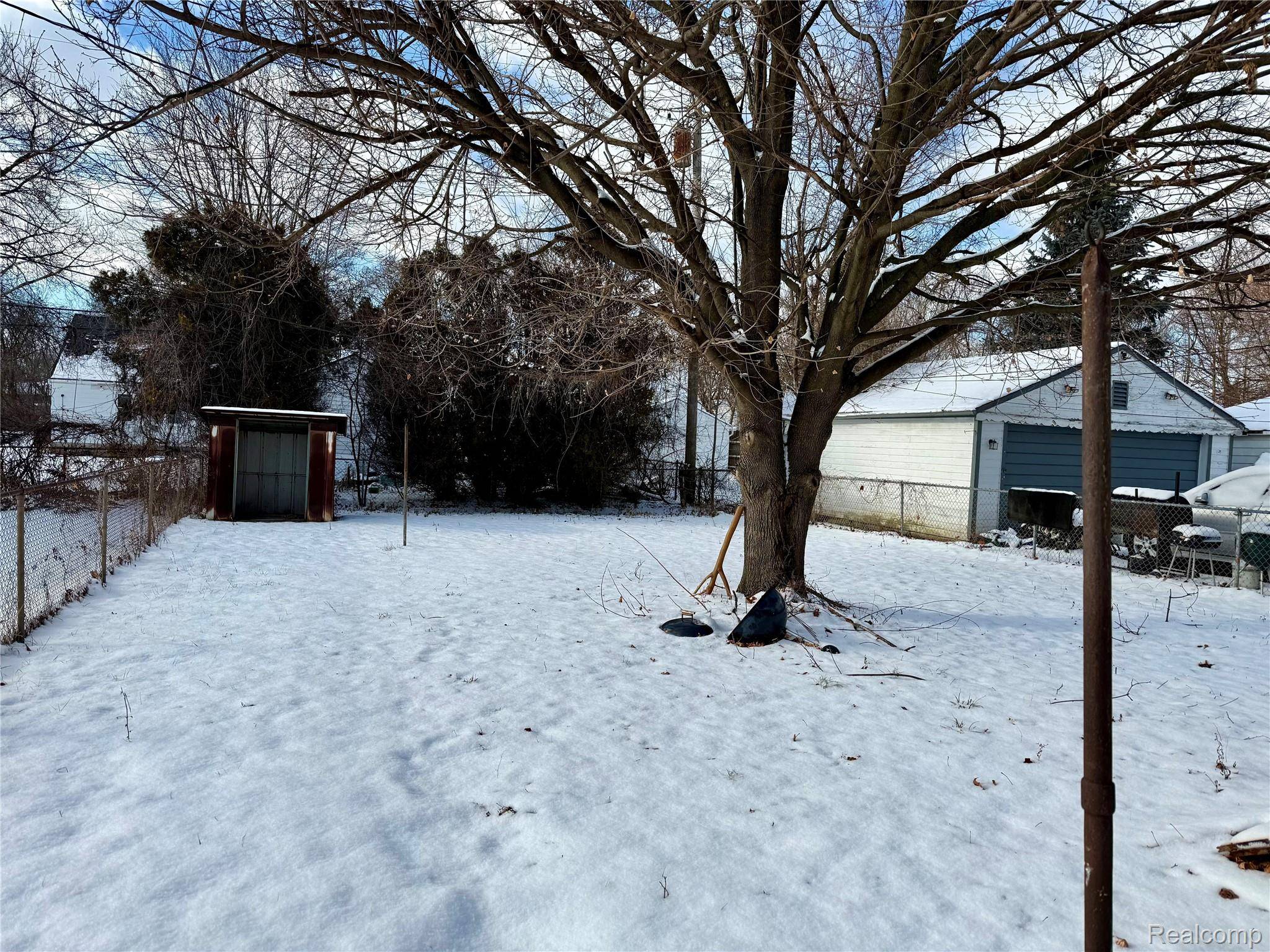 Detroit, MI 48228,7313 Grandville AVE