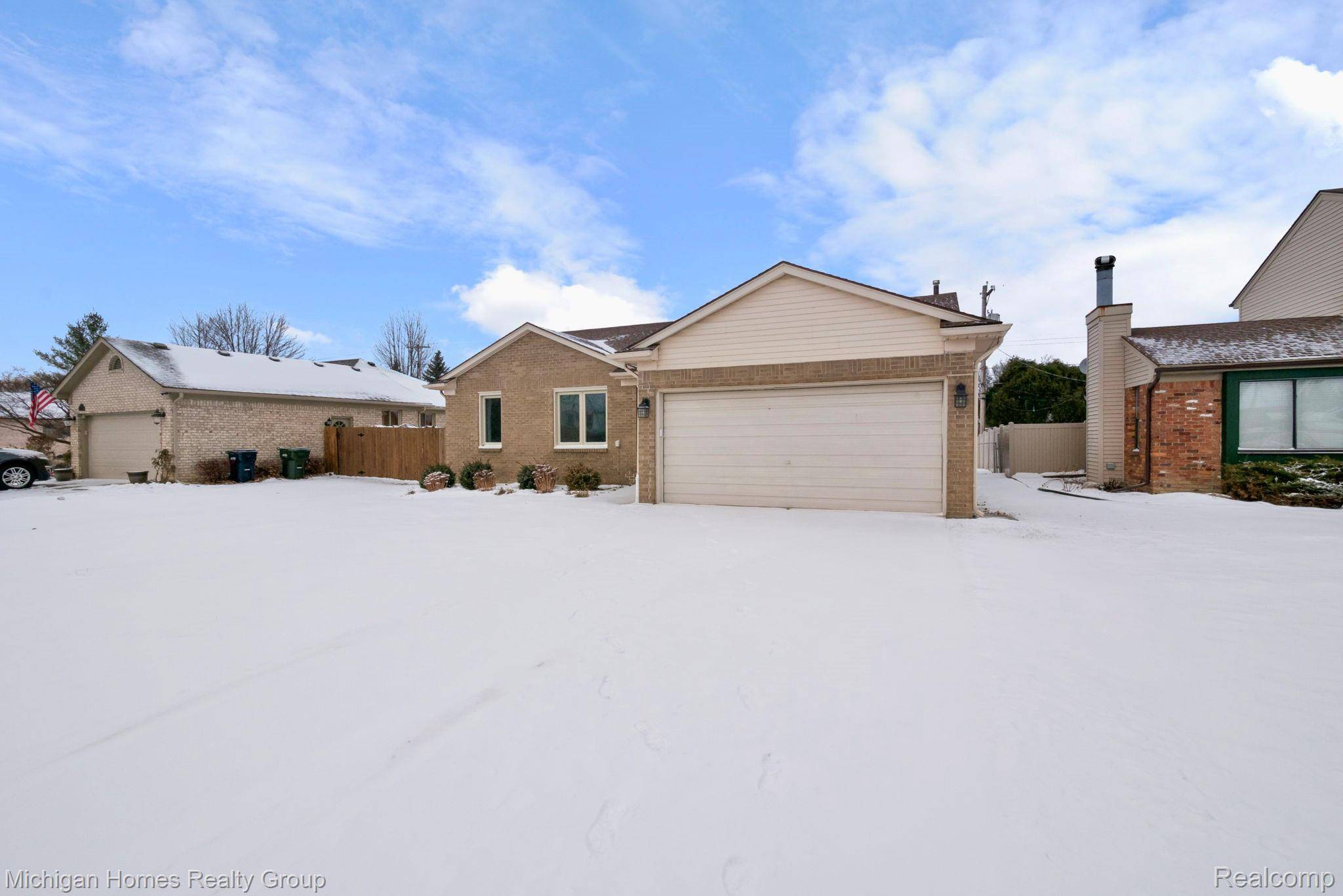 Sterling Heights, MI 48312,11415 Brougham DR