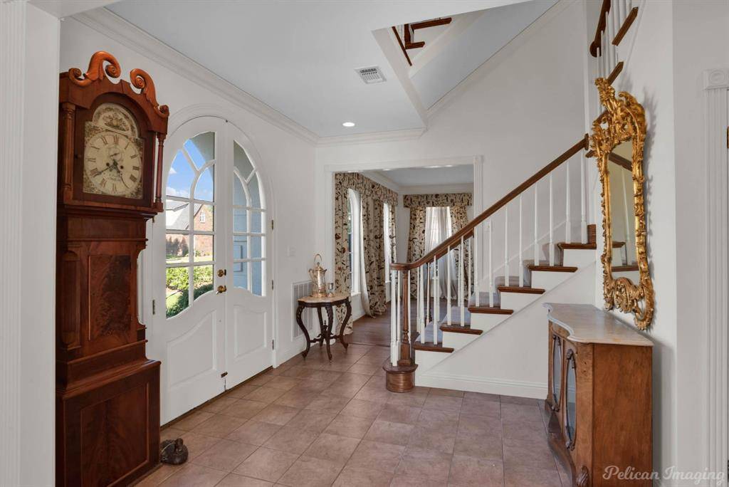 Bossier City, LA 71111,527 Canterbury Lane