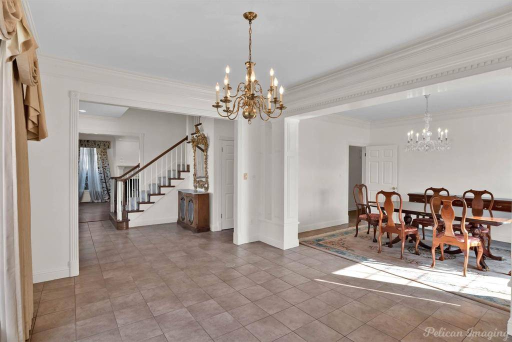 Bossier City, LA 71111,527 Canterbury Lane