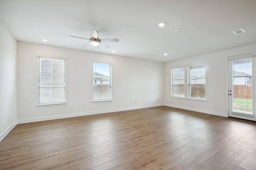 Aubrey, TX 76227,2521 Wayne Avenue