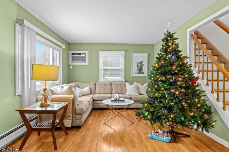 Union Twp., NJ 07083,148 Locust Dr