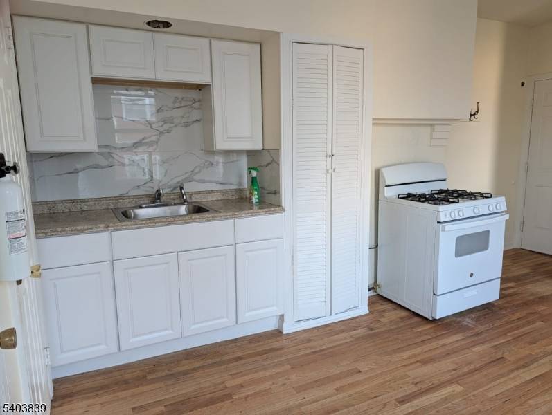 Summit City, NJ 07901,515 Morris Ave