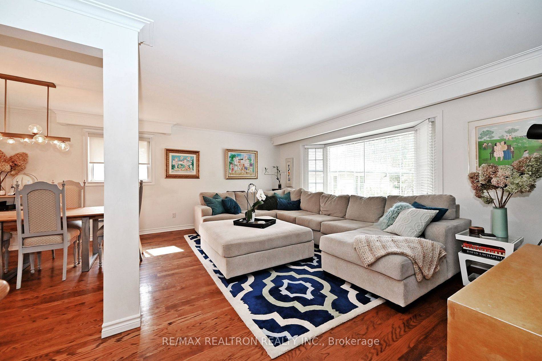 Toronto C13, ON M3A 3L5,9 Karen RD