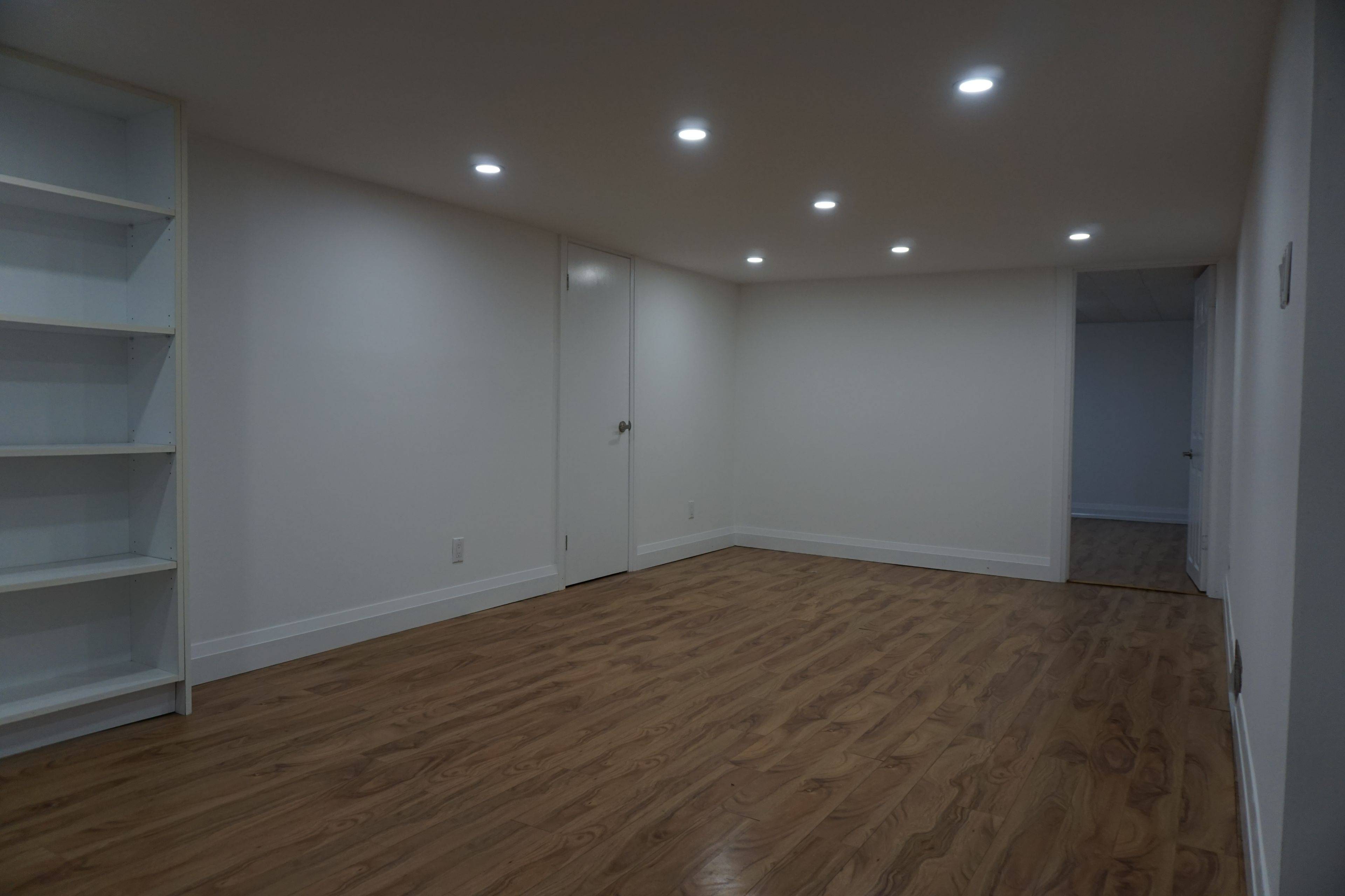 Toronto C07, ON M2N 1J5,215 Poyntz AVE #Basement