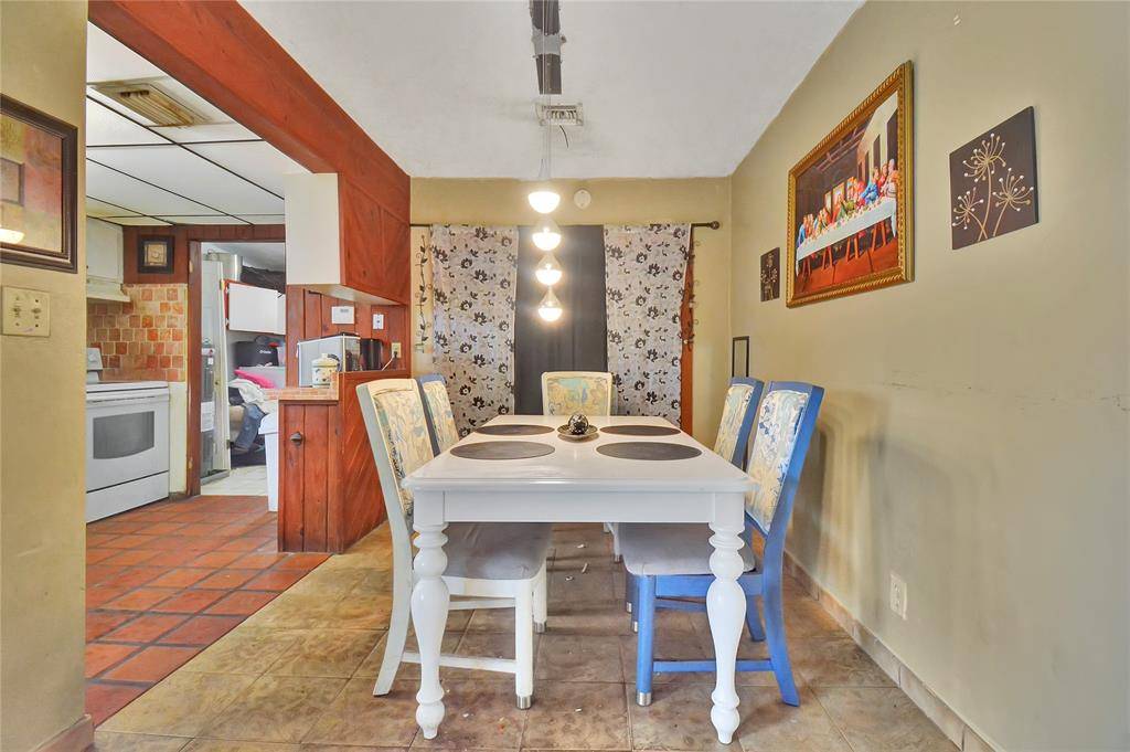 Lauderdale Lakes, FL 33319,4401 NW 33rd St