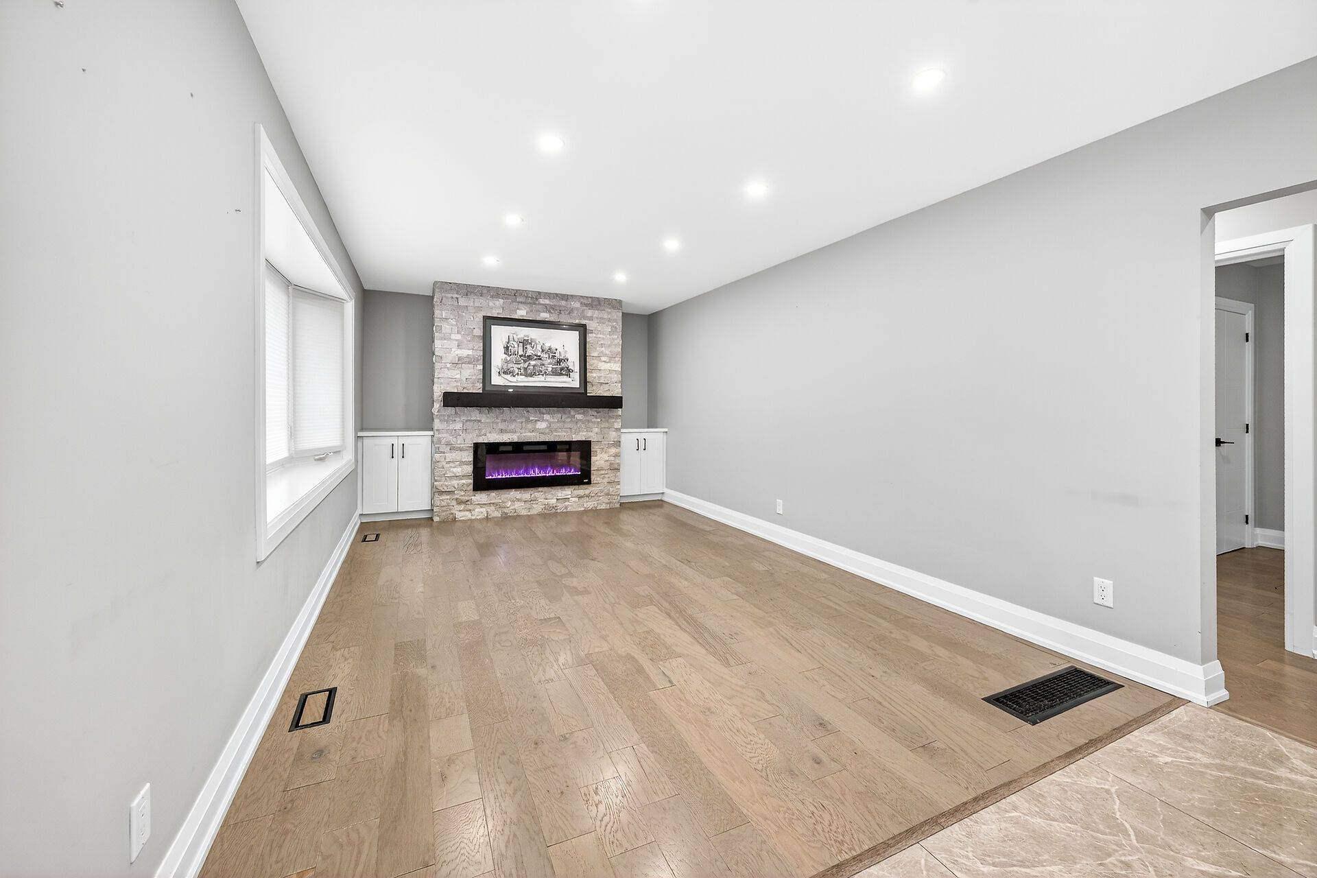 Burlington, ON L7R 3P3,2298 Fassel AVE