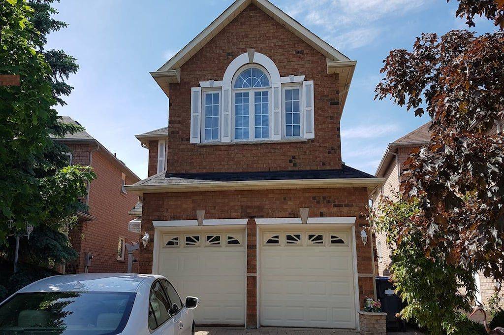 Mississauga, ON L4Z 3T9,5506 Woodchase CRES #Main & 2nd Flr