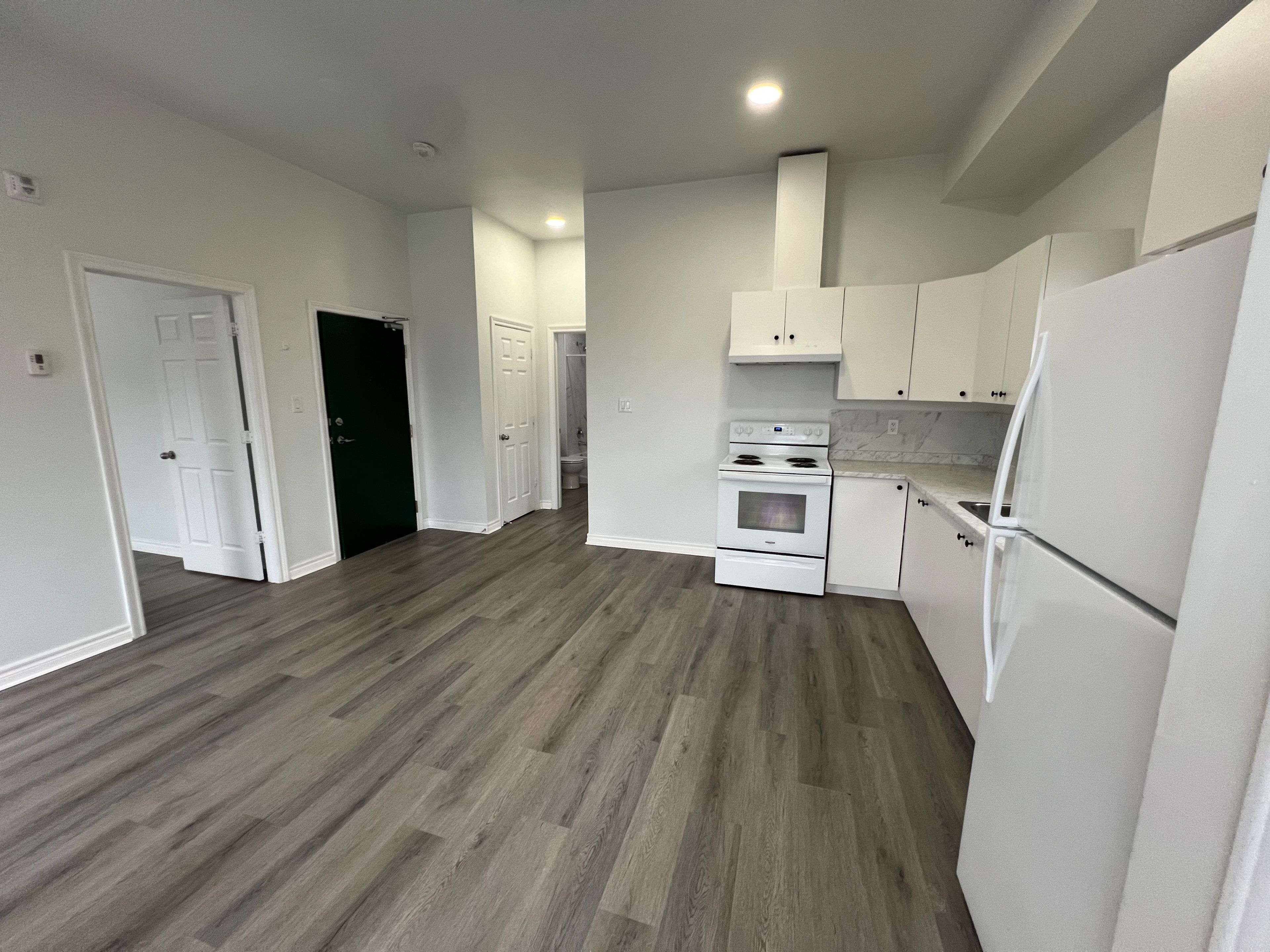 Centre Wellington, ON N0B 1S0,71 VICTORIA ST #305