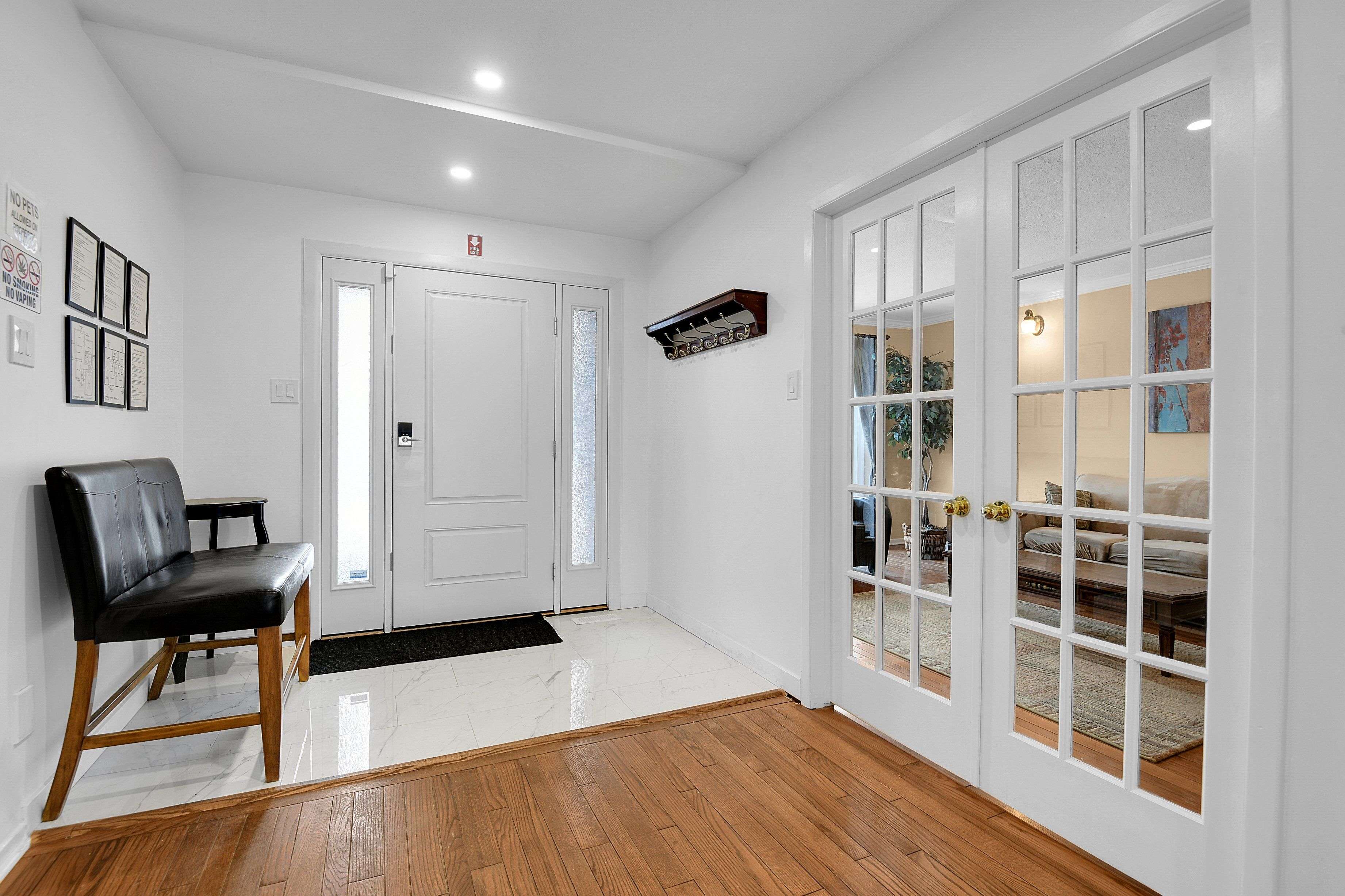 Orleans - Convent Glen And Area, ON K1C 5C5,1646 Sunview DR