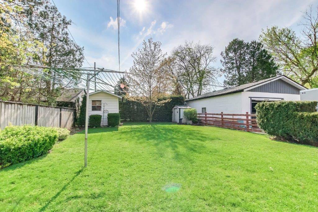 London East, ON N5Y 1Z1,171 Sterling ST