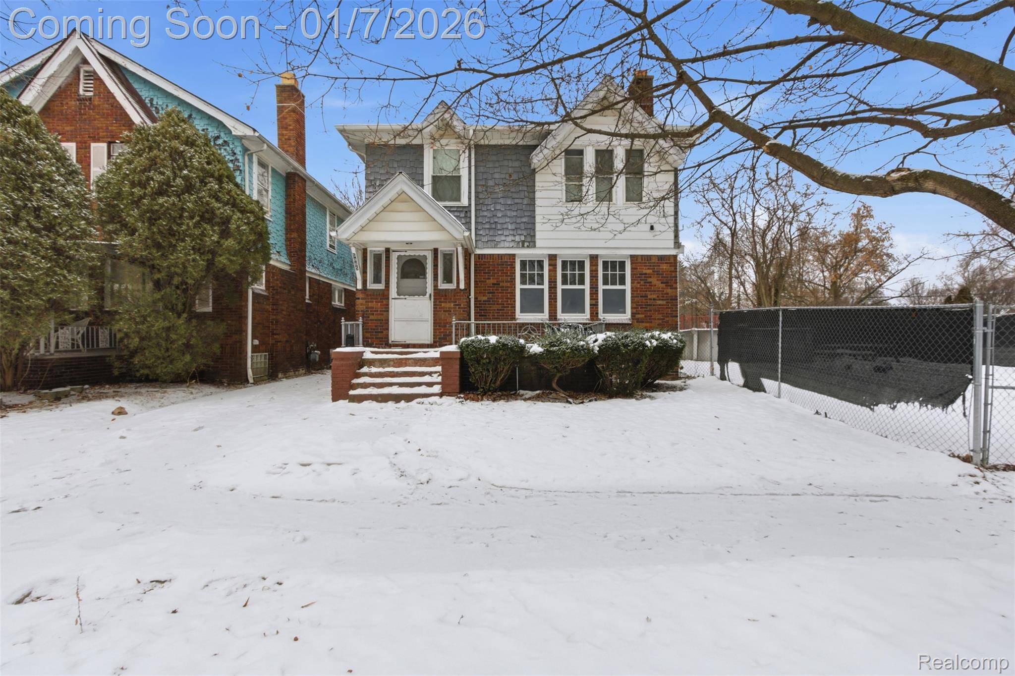 Detroit, MI 48213,5885 Harrell ST