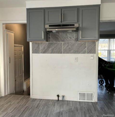 Detroit, MI 48235,19463 Gilchrist ST