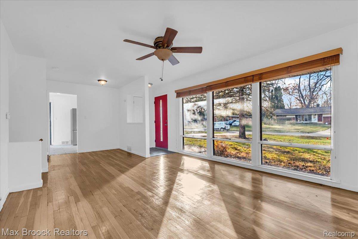 Southfield, MI 48076,29676 Westbrook Pkwy