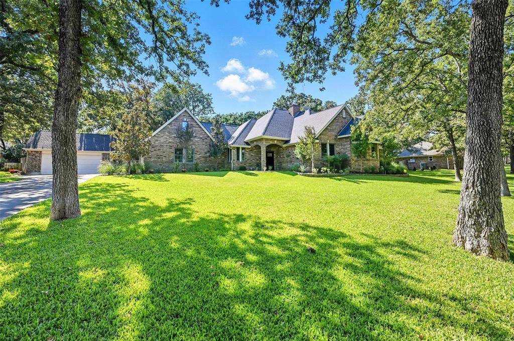 Azle, TX 76020,124 Westlake Woods Drive