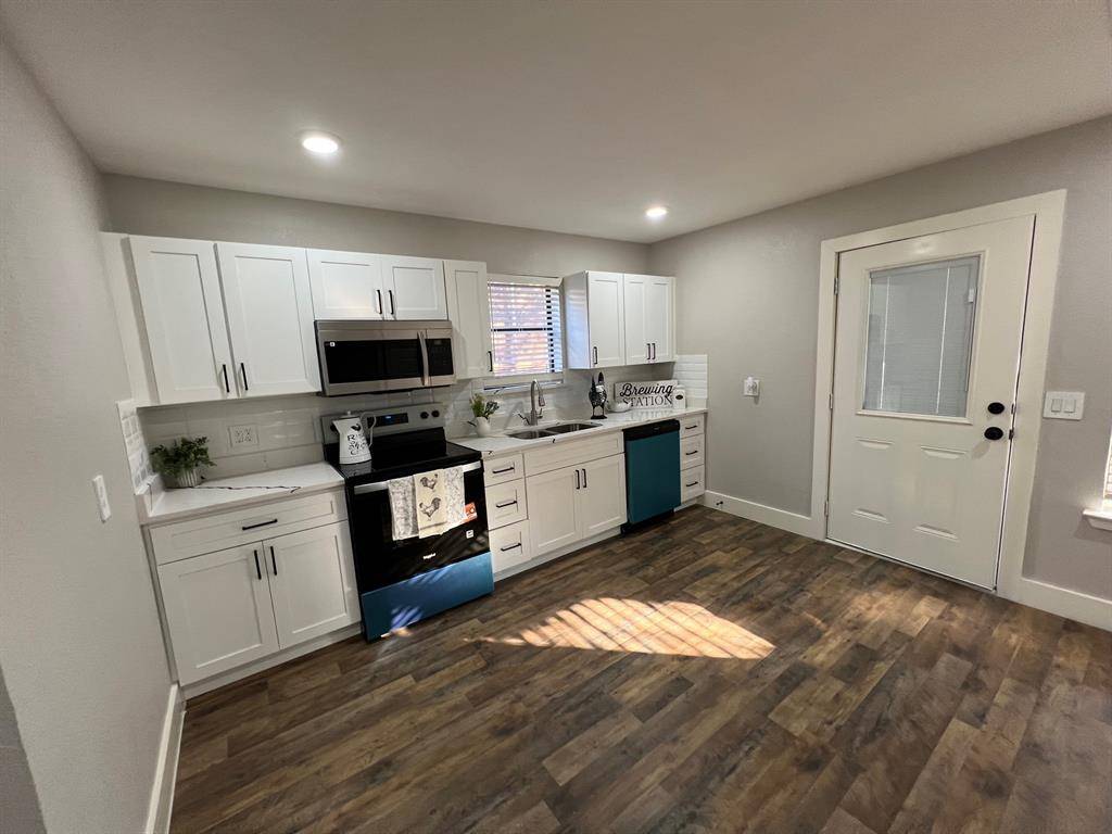 Denison, TX 75020,1728 W Washington Street