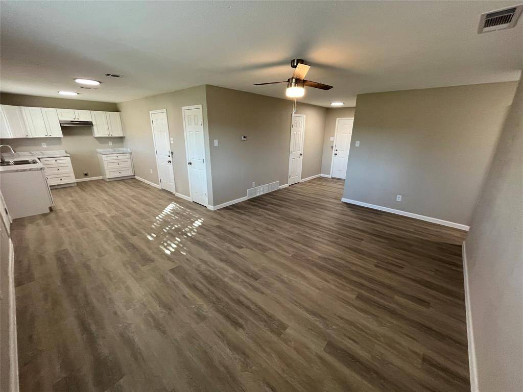 Dallas, TX 75217,10222 Oak Gate Lane