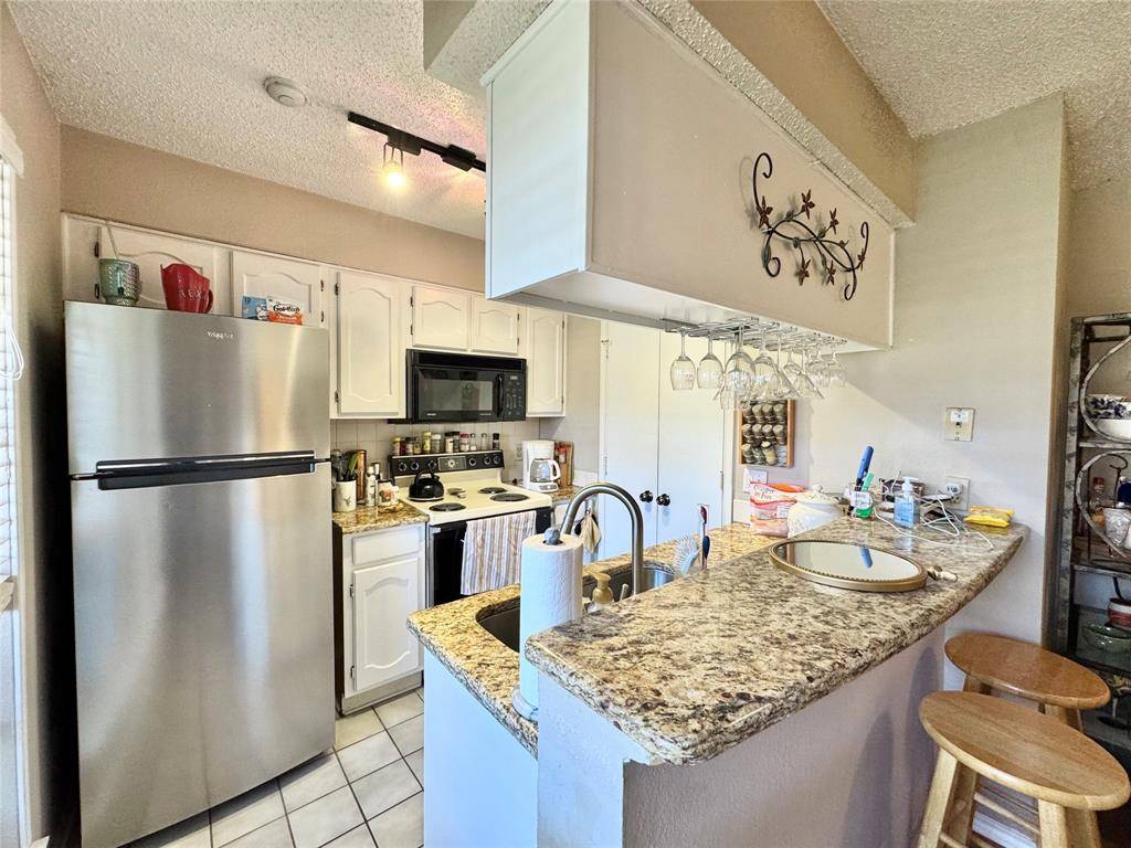 Fort Worth, TX 76120,1415 Meadowood Village Drive