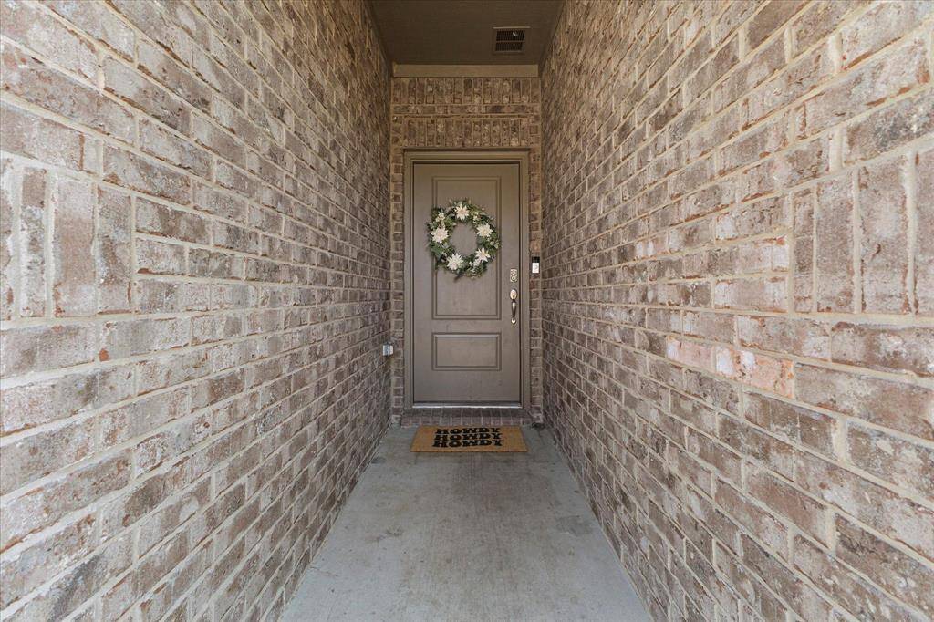 Fate, TX 75087,555 Royal Pine Drive