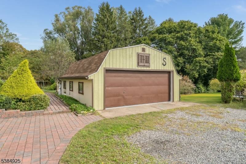 Holland Twp., NJ 08848,215 Stamets Rd