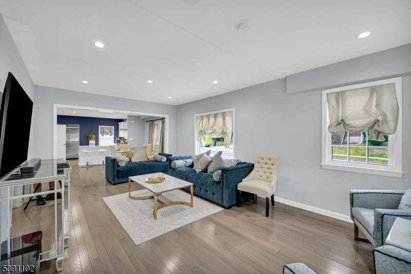 Paterson City, NJ 07502,203 207 Burlington Ave