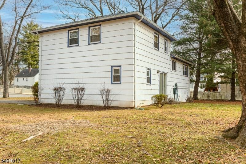 West Caldwell Twp., NJ 07006,4 Herbert Pl