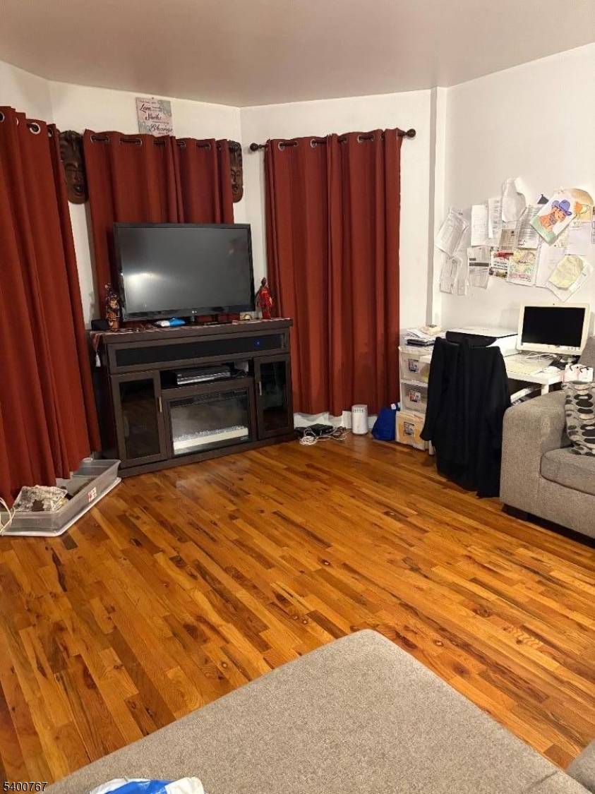 Paterson City, NJ 07524,112 4Th Ave