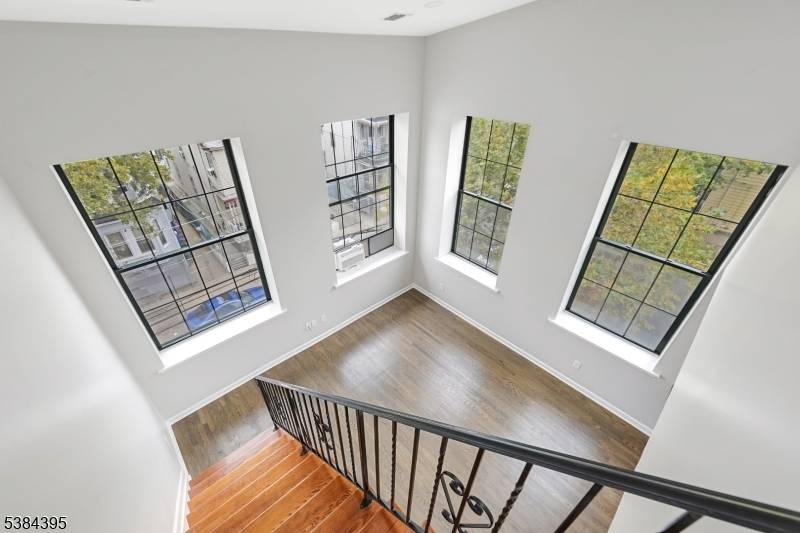 Paterson City, NJ 07522,105 Marion St #18