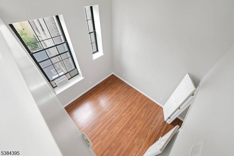 Paterson City, NJ 07522,105 Marion St #18