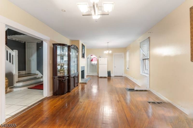 East Orange City, NJ 07017,92 N 19Th St