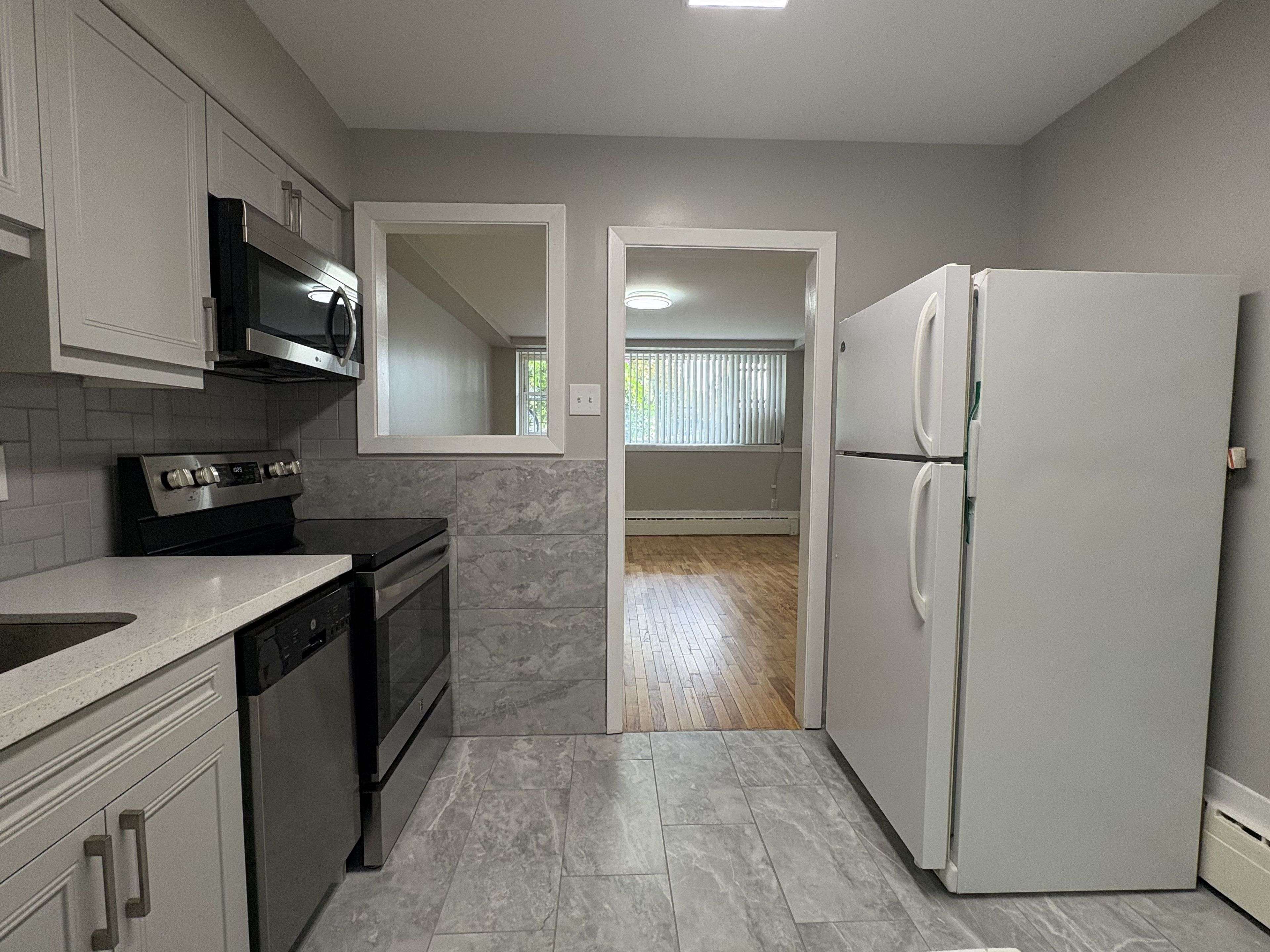 Toronto C06, ON M3H 4N9,233 Pannahill RD #Unit 1