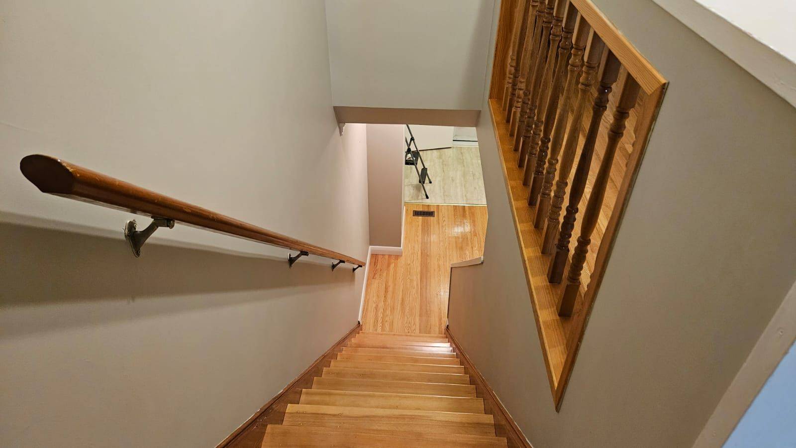 Oshawa, ON L1G 5K5,648 Minto ST W