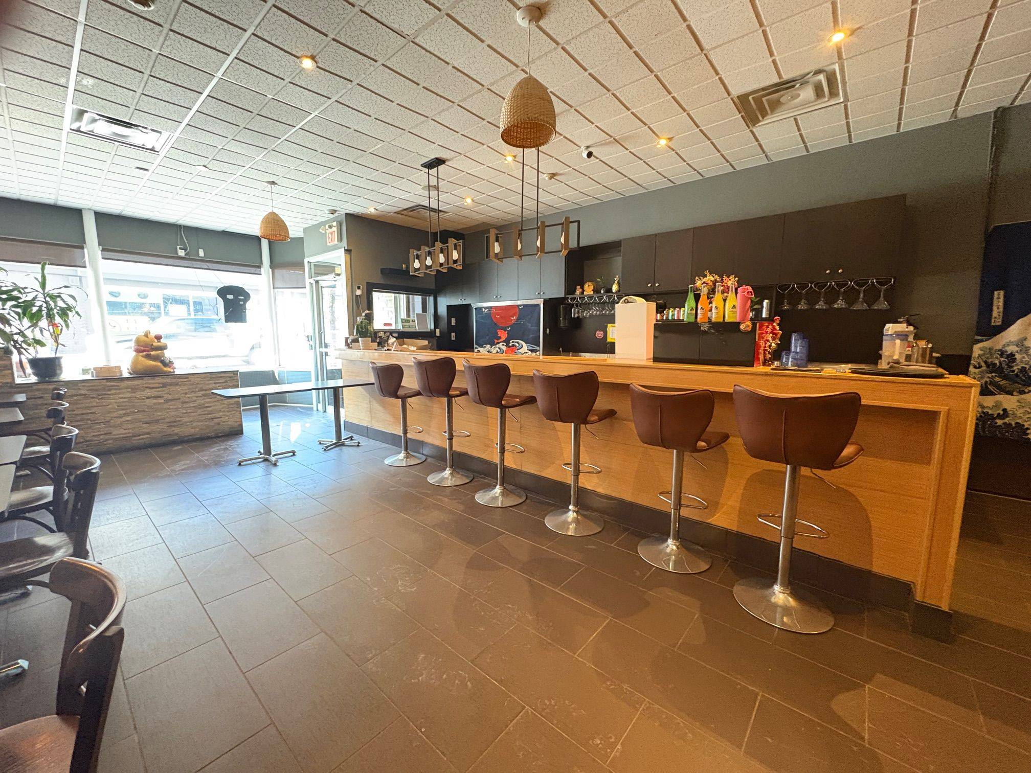 Whitby, ON L1N 4J9,107 Brock ST S