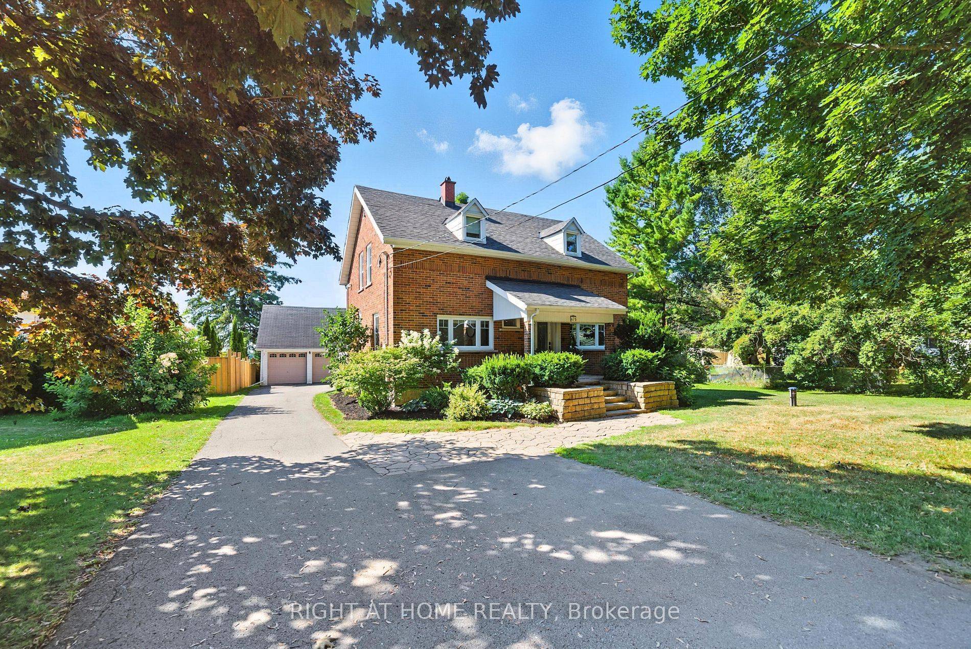 Whitby, ON L0B 1A0,675 Myrtle RD W