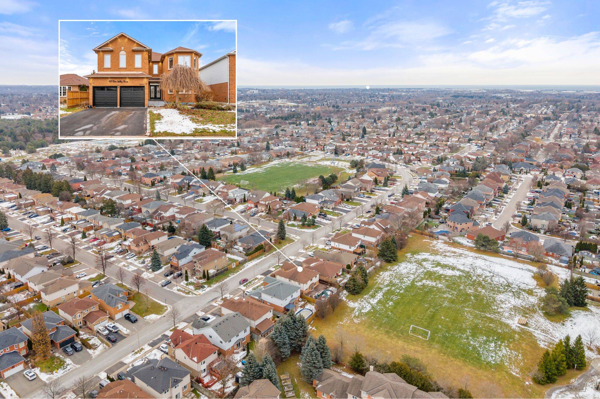 Oshawa, ON L1J 8N2,981 Deer Valley DR