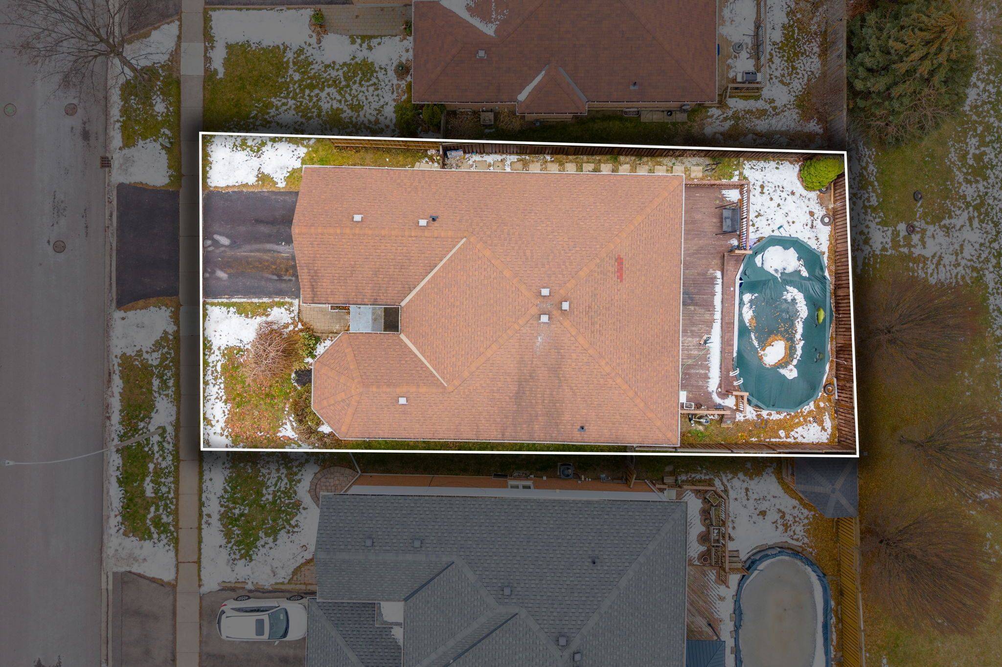 Oshawa, ON L1J 8N2,981 Deer Valley DR