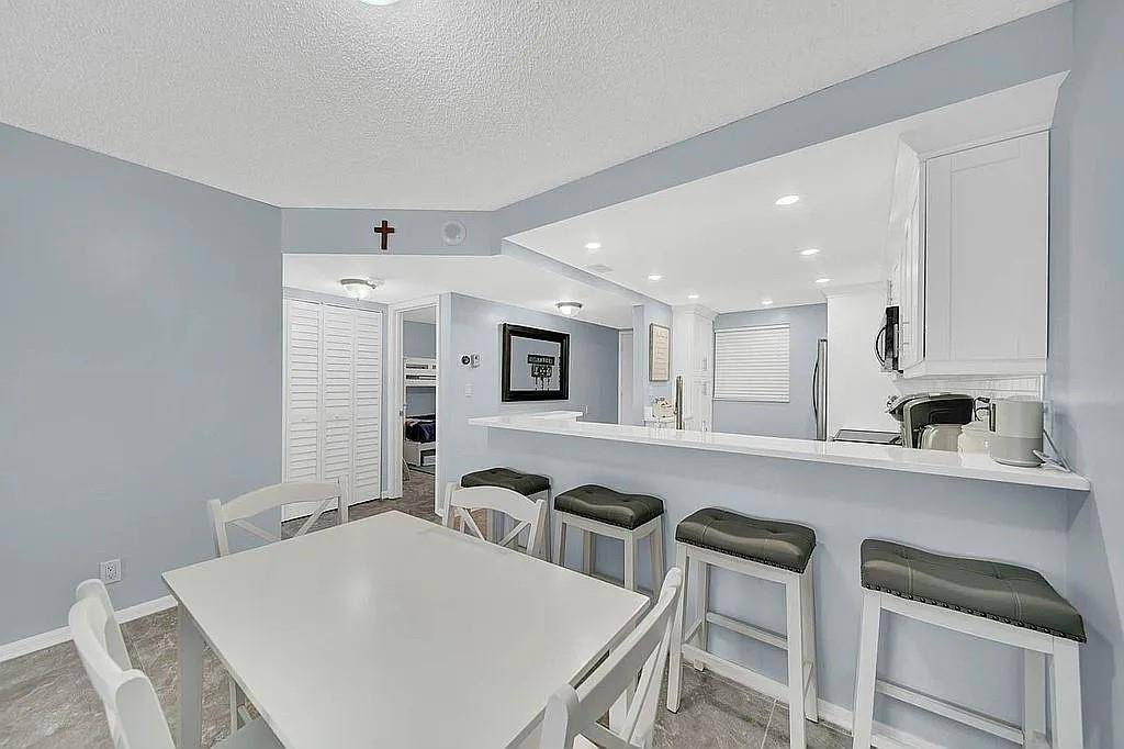 Jensen Beach, FL 34957,9400 S Ocean Dr #805