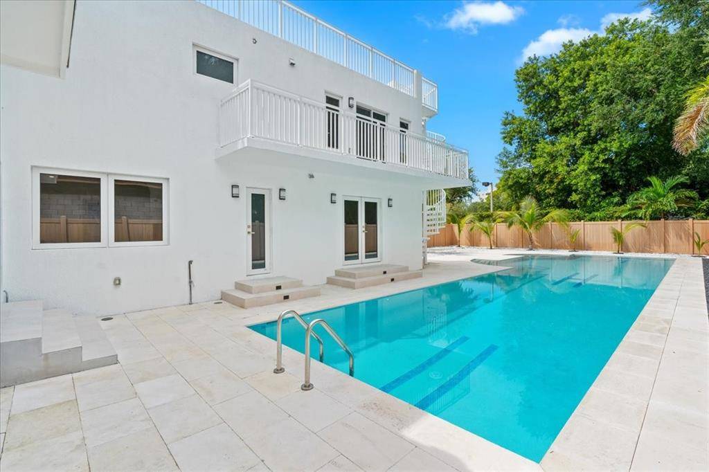 Miami, FL 33129,257 SW 32nd Rd